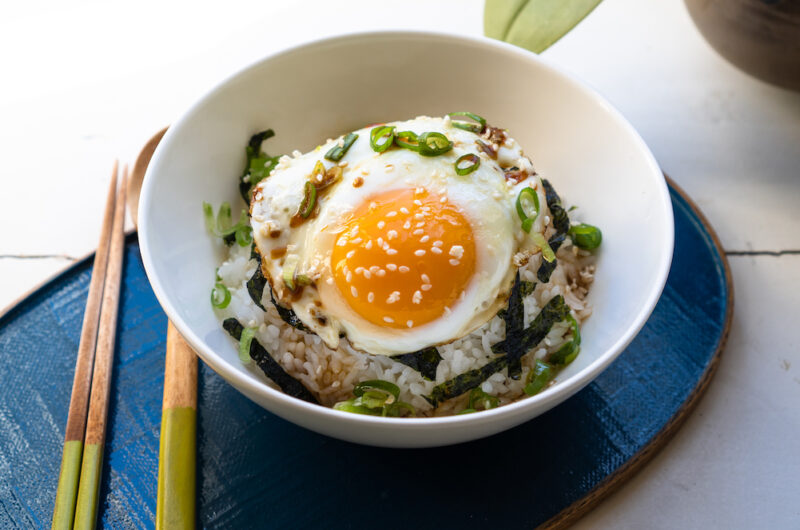 Gyeran Bap (Korean Egg Rice Recipe)
